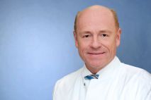 Professor Dr. Burkhard Dick, Direktor der Augenklinik am Universitätsklinikum Knappschaftskrankenhaus Bochum (Quelle: Fotoabteilung, UK Knappschaftskrankenhaus Bochum)