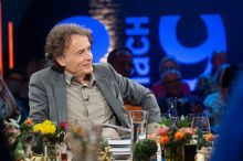 Giovanni di Lorenzo, der die dienstälteste Talkshow im deutschen Fernsehen 3nach9 seit 1989 moderiert, führt am Freitag (8.7.) erstmals in 33 Jahren allein durch das Format. / Weiterer Text über ots und www.presseportal.de/nr/118095 / Die Verwendung dieses Bildes ist für redaktionelle Zwecke unter Beachtung ggf. genannter Nutzungsbedingungen honorarfrei. Veröffentlichung bitte mit Bildrechte-Hinweis.