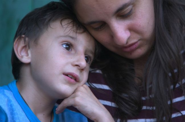 SÜDWESTRUNDFUNK
Die Überlebenden von Mariupol
Viktoria hatte zusammen mit ihren Kindern im Theater von Mariupol Zuflucht gesucht, als Bomben das Gebäude trafen
© SWR/Robin Barnwell, honorarfrei - Verwendung gemäß der AGB im engen inhaltlichen, redaktionellen Zusammenhang mit genannter SWR-Sendung und bei Nennung "Bild: SWR/Robin Barnwell