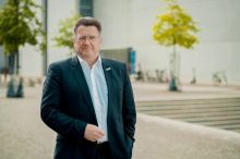 Stephan Brandner: Übergangsgeld für Ex-Minister massiv kürzen - Steuerzahler entlasten, Sonderrechte abschaffen Stephan Brandner: Übergangsgeld für Ex-Minister massiv kürzen - Steuerzahler entlasten, Sonderrechte abschaffen