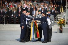 Armee in der Demokratie: Studie zu politischen Einstellungen in der Bundeswehr Armee in der Demokratie: Studie zu politischen Einstellungen in der Bundeswehr